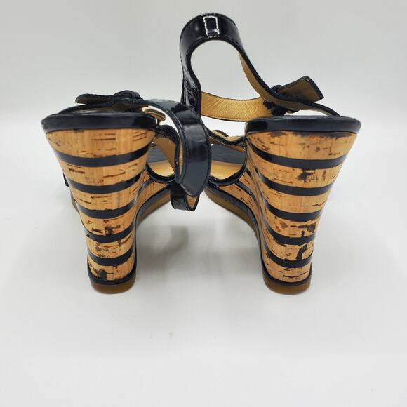 Michael Kors Pacific Patent Leather Wedge Buckle Strap Sandal Heel Shoe 7.5 - Picture 4 of 10